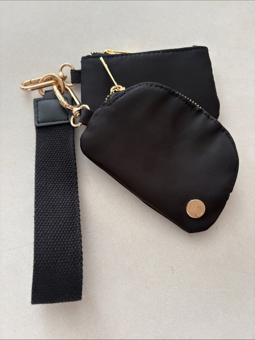 The darling effect. Wristlet